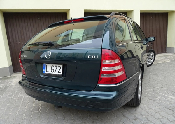 Mercedes-Benz Klasa C cena 16900 przebieg: 278000, rok produkcji 2005 z Puławy małe 277